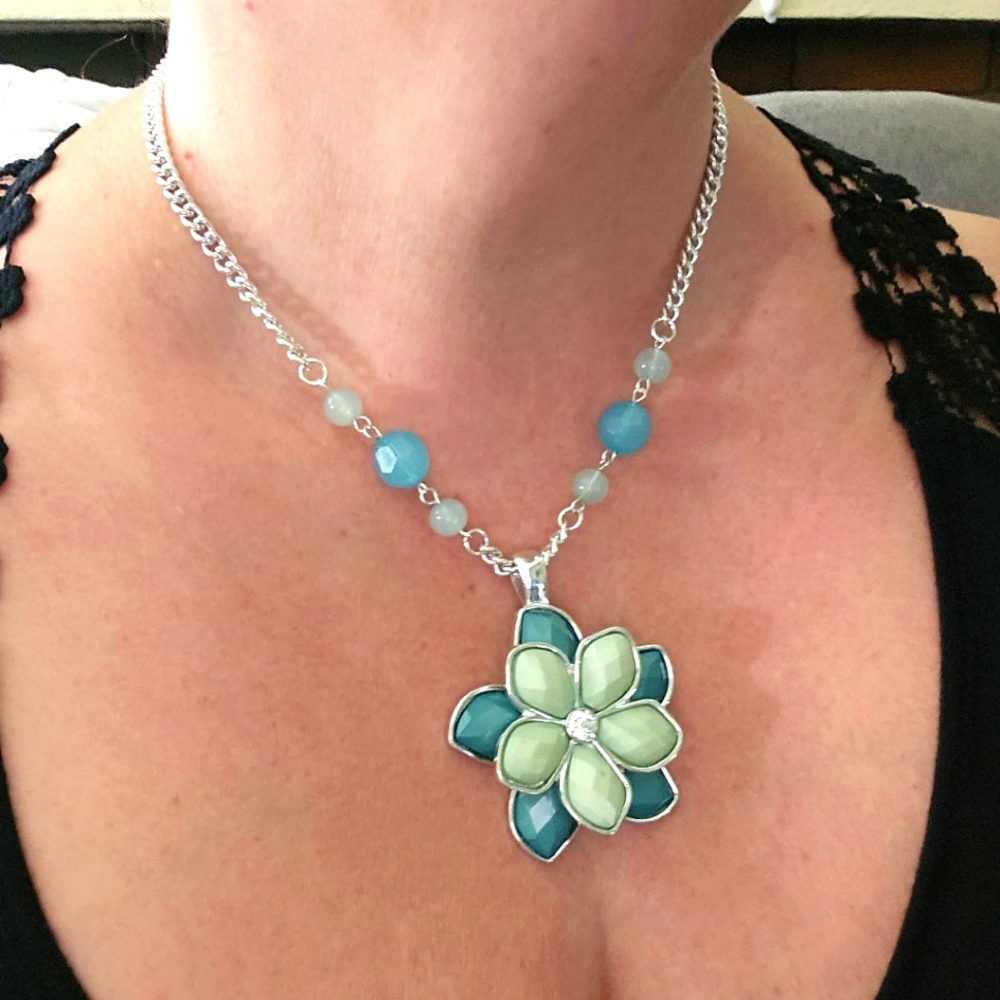 Kenneth Cole brand flower necklace